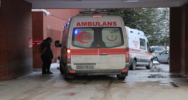 Bolu’da yaşlı çift sobadan sızan gazdan zehirlendi