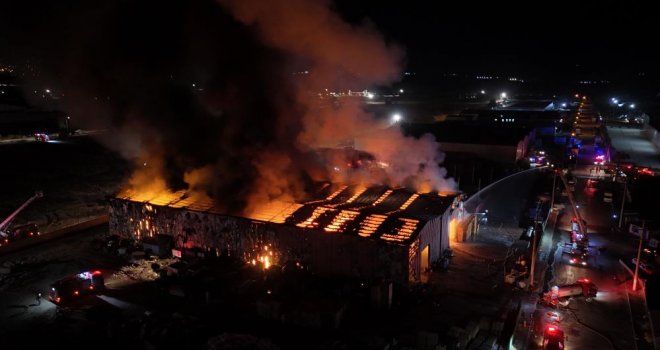 Bolu’daki fabrika yangınında yaklaşık 4 saat geride kaldı: 1 yaralı