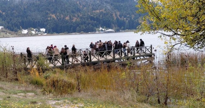Bolu'nun doğa harikası Abant’ta sonbahar ve kış bir arada....