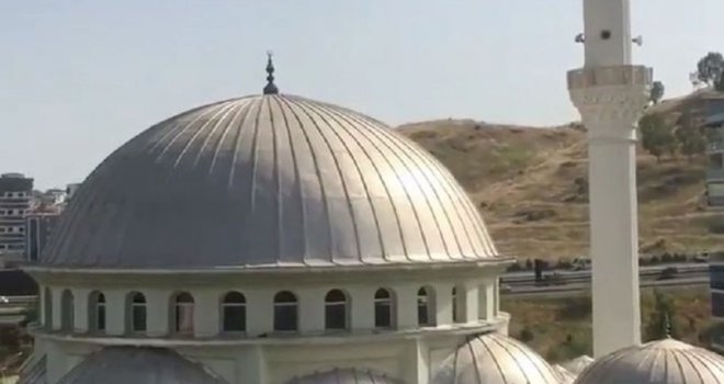 Cami hoparlörlerinden ‘Çav Bella’ çalındı!