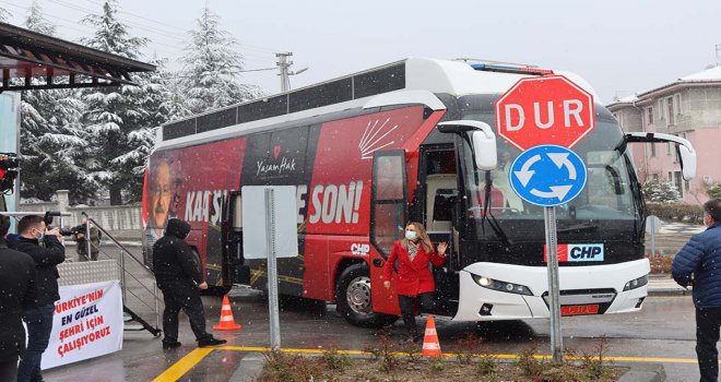 CHP Kadın Kolları Genel Başkanı Aylin Nazlıaka; ‘İktidarın ne yazık ki Kadınlara Yönelik Şiddetle samimi bir mücadelesi olmadığını hepimiz biliyoruz’