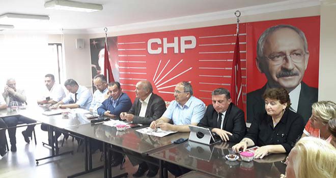 CHP’de parti içi münazara ve bilgilendirme toplantısı yapıldı