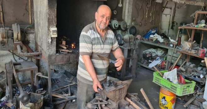 Çivi kesen bıçaklar Bolu’da büyük rağbet görüyor