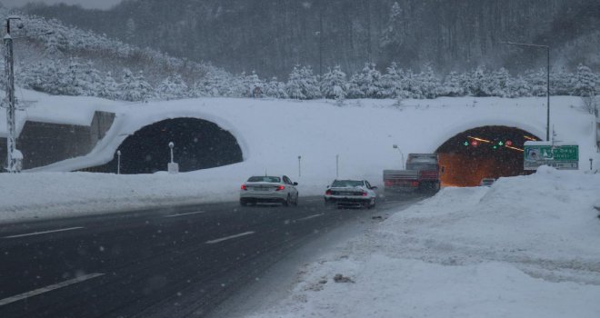 D-100 Karayolu ve TEM Otoyolu Bolu Dağı geçişi iki yönlü araç trafiğine açıldı
