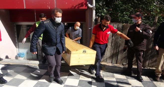 Dengesini kaybederek beton zemine düşen Sabri Kartallıoğlu hayatını kaybetti