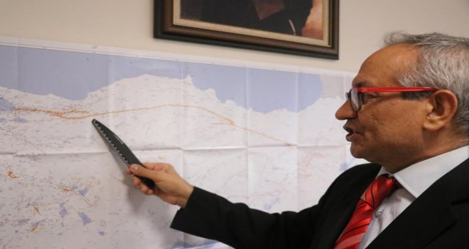 Deprem uzmanı Ateş: ‘250-300 yıl gibi süreçte deprem beklenmiyor’