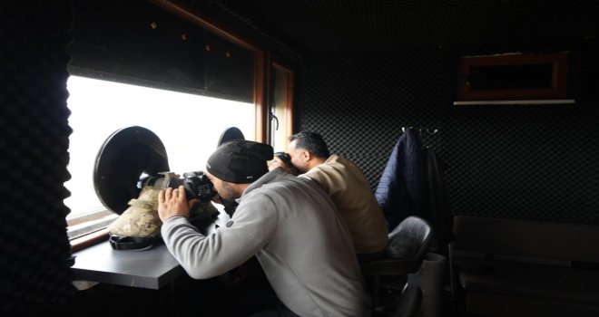 Dünyada sadece 3 yerde görülen doğa olayı: Akbabaların yiyecek döngüsü