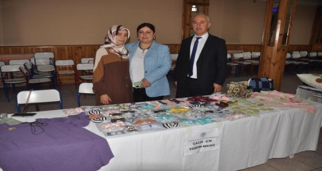 Emekçi kadınlar el emeği ürünlerden elde ettikleri gelirleri Gazze’ye gönderdi