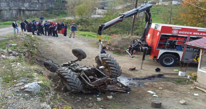 Freni tutmayan traktör şarampole devrildi.