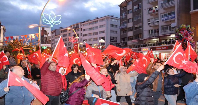 Gençlik Yürüyüşü’ne binlerce kişi katıldı