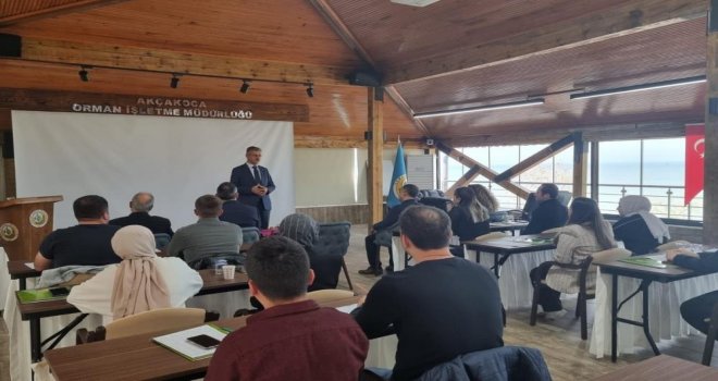 Göreve yeni başlayan personele eğitim......