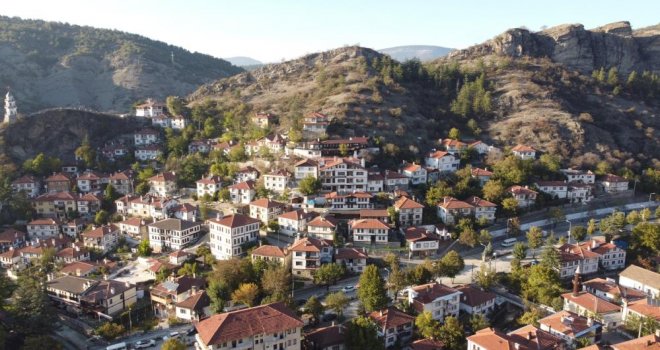 Göynük’te sonbahar güzelliği yaşanıyor…