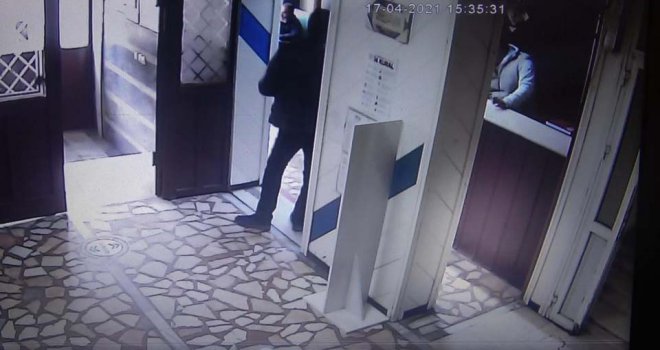 HES kodu sorgusunda riskli çıkan müşteri polisi duyunca otelden kaçtı