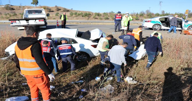 Hurdaya dönen otomobildeki aynı aileden 3 kişi öldü, 2 kişi yaralandı