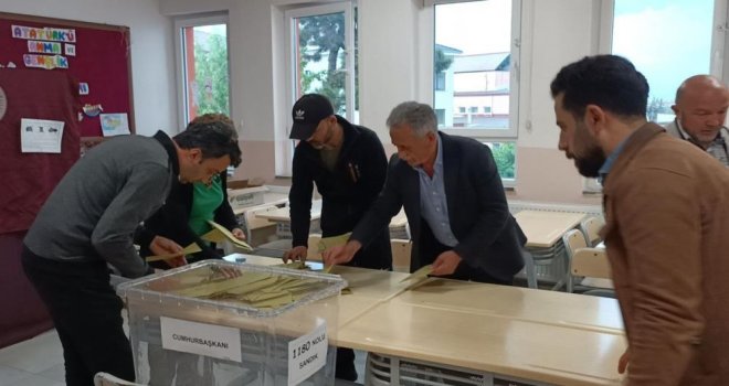 İkinci tur seçimleri bitti, Bolu’da ilk sandıklar açılmaya başlandı