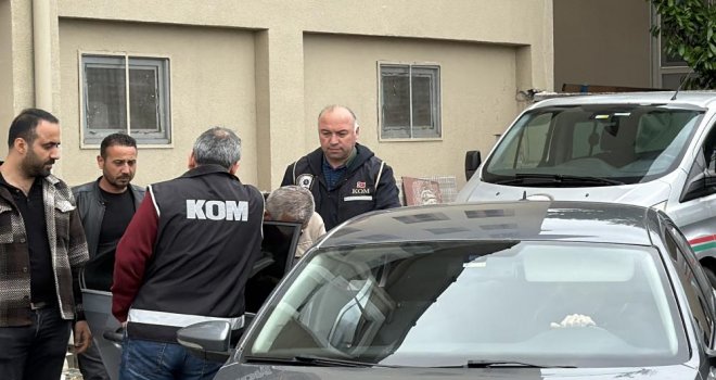 İrtikap soruşturması kapsamında göz altına alınan Akçakoca Belediye Başkanı Fikret Albayrak tutuklandı