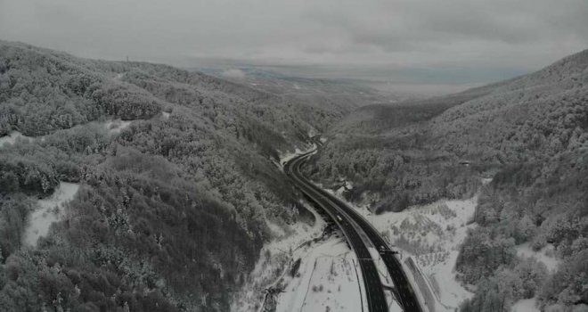 İstanbul’un Anadolu’ya açılan kapısı beyaz örtüyle kaplandı