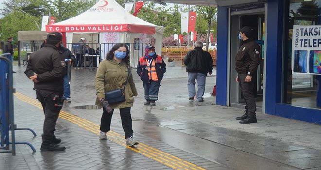 İzzet Baysal ve Cumhuriyet Caddeleri vatandaşın kullanımına açıldı