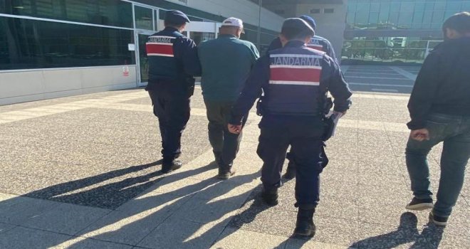 Jandarmanın dikkati sayesinde: Suç makinesi başka bir kimlikle yakalandı