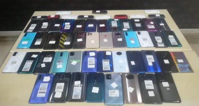 Kaçak cep telefonu satan işyerlerine operasyon: 3 gözaltı