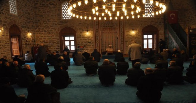 Kanuni Sultan Süleyman'ın yaptırdığı camide 7 yıl sonra ilk namaz
