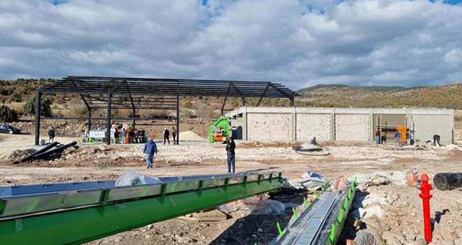 KIBRISCIK’IN GELECEĞİ OLACAK DEV TESİSTE ÇALIŞMALAR DEVAM EDİYOR