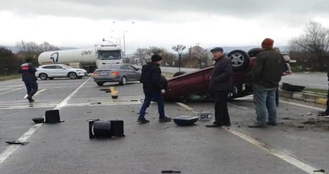 Kontrolden çıkan otomobil takla attı: 1 yaralı…….