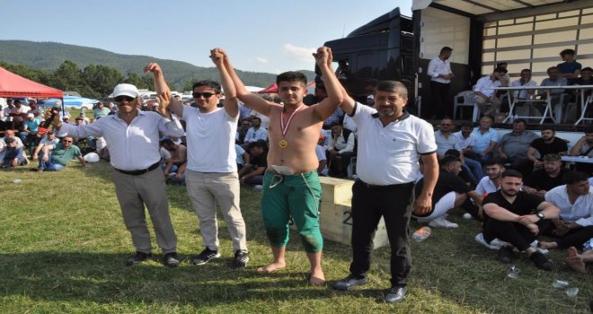 Köyde bayram şenliği....