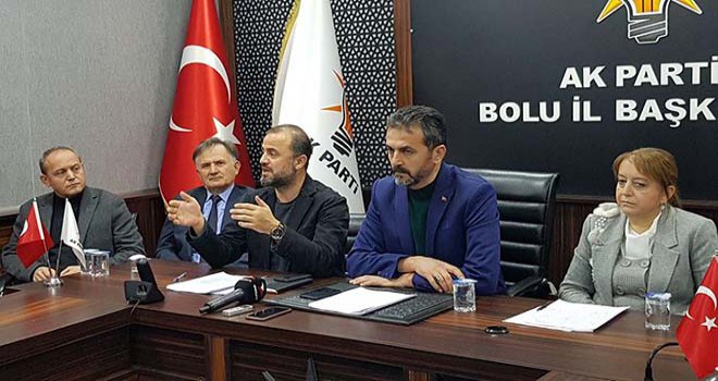 Küpçü; ‘Bunun üzerinden siyaset üretenlerin derdi; bu milleti hızlı trene bindirmek değil’