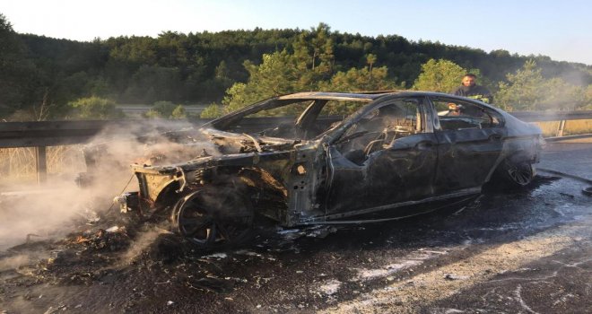 Lüks araçtan geriye hurda yığını kaldı........