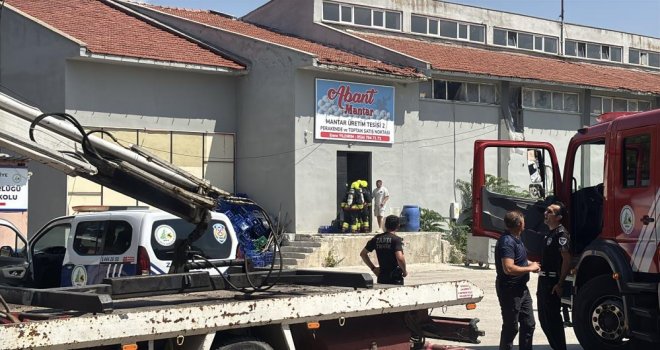 Mantar tesisindeki ilaçlama dumanını yangın zanneden vatandaşlar ekipleri harekete geçirdi