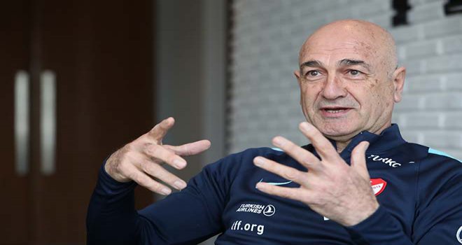Mehmet Ekşi, Boluspor maçlarında gördüğü kartların hikâyesini anlattı