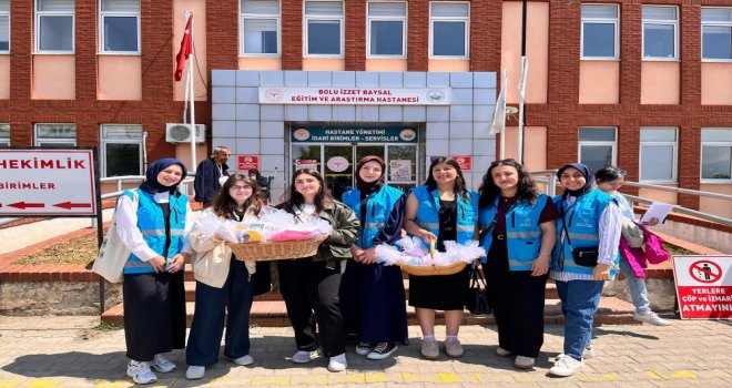 Minik hastalara moral oldular…….