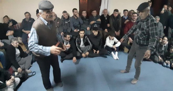 Mudurnu'da geleneksel ‘Birikme Gecesi’nde güldüren anlar....