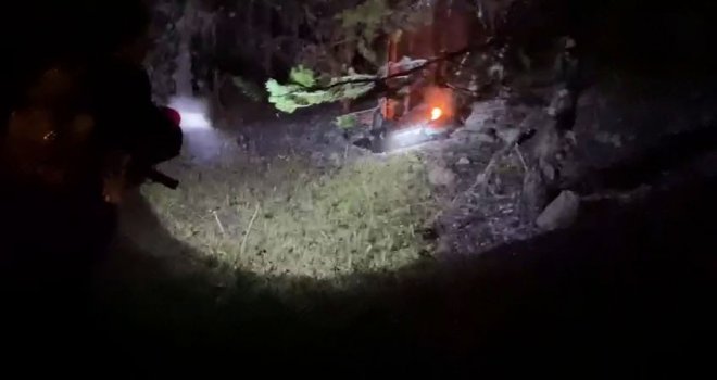 Ormanda lastik yakan 2 kişi kovalamaca sonucu yakalandı