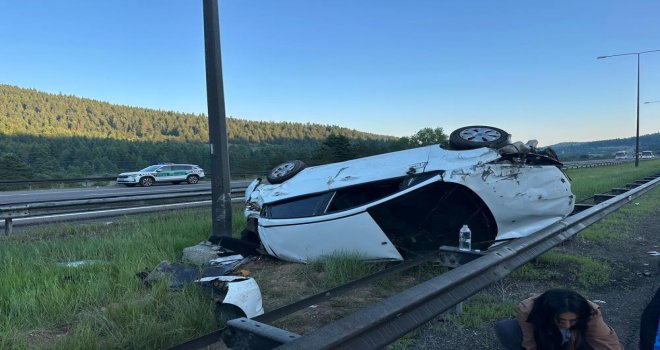 Otoyolda takla attı: 2 yaralı……