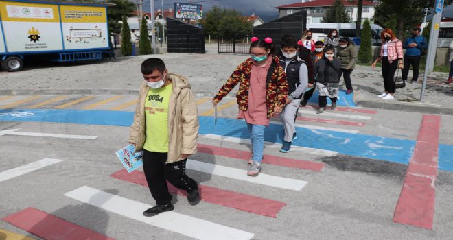 Özel çocuklara trafik eğitimi verildi