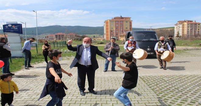 Pandemi koşulları 23 Nisan Coşkusunu engelleyemedi