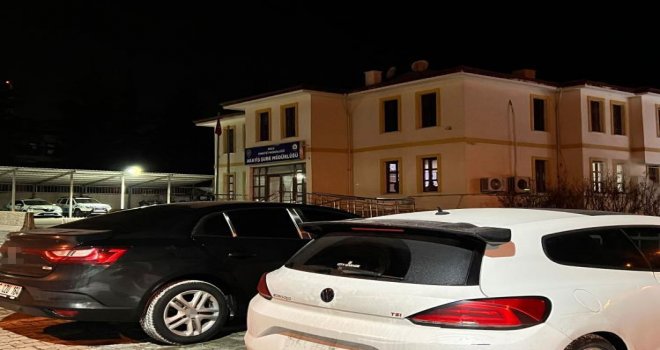 Polis ekipleri 5 kişiyi hastanede gözaltına alındı…