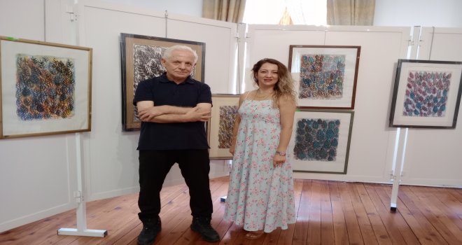 Ressam Mehmet Acar’ın Yeşilçam temalı resim sergisi büyük ilgi görüyor…