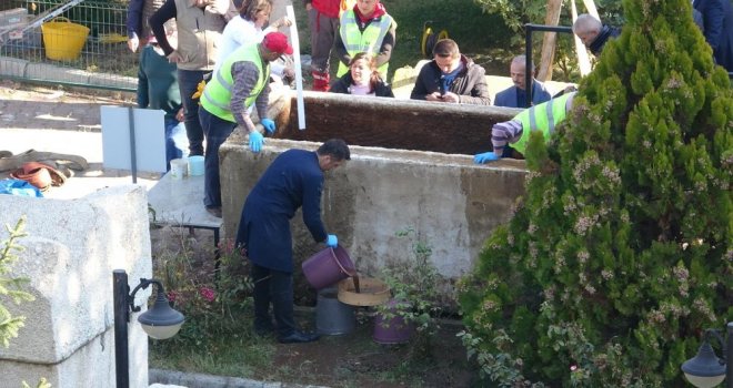 Roma dönemine ait olduğu değerlendirilen lahitten iki iskelet çıktı