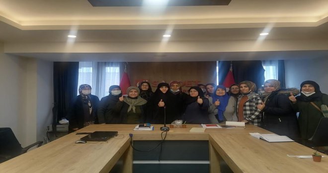 SAADETLİ KADINLAR ERBAKAN HOCALARINI ANDILAR