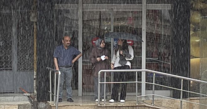 Sağanak hayatı olumsuz etkiledi......