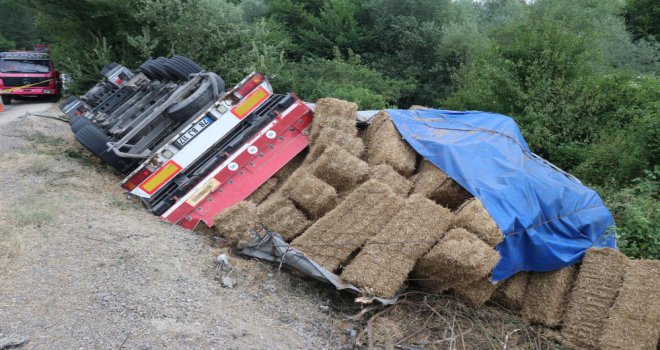 Şarampole devrilen tırın sürücüsü hayatını kaybetti...