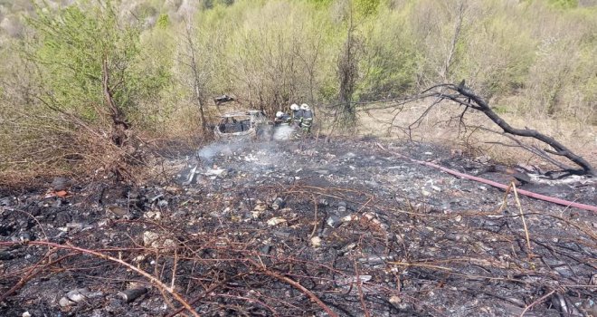 Şarampole uçan araç alev alev yandı