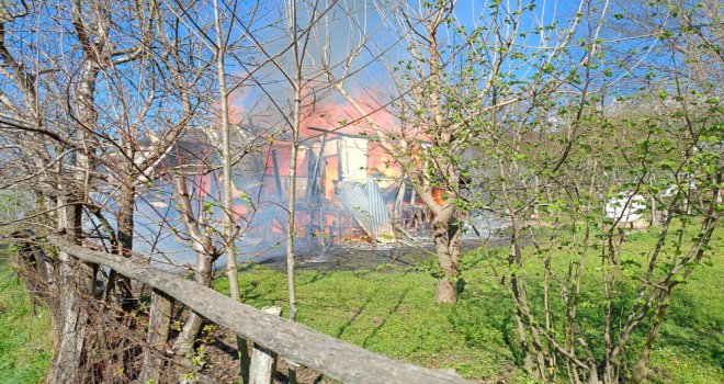 Sobadan çıkan yangın evi küle çevirdi.......