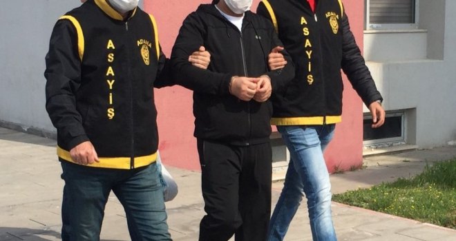 Sokak üzerinde otomobili bıraktı, yaya olarak kaçarken yakalandı