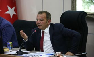  Başkan Özcan; ‘Bu yangınlarda tedbir almayan, bizi ele güne muhtaç eden yetkilileri kınıyorum’ 