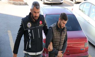 1 kilo 29 gram skunkla yakalanan şahıs adliyeye sevk edildi