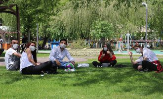 2 ay sonra sokağa çıkan gençler: ‘Özgürlüğün kıymetini bilmemişiz’